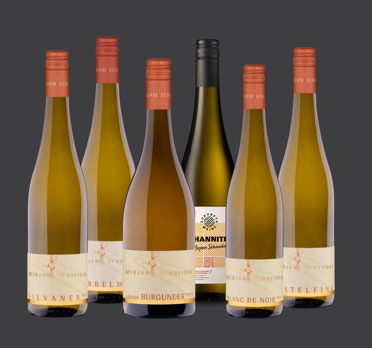<br>Nr.: Psp<br>Spargel - Paket<br>2024 Silvaner trocken<br>2023 WIRBELWIND-Sauvignon Blanc trocken<br>2023 Weißer Burgunder trocken<br>2023 ZUKUNFTSWEIN-Johanniter trocken<br>2023 Merlot Blanc de Noir trocken<br>2024 DISTELFINK-Scheurebe trocken<br>